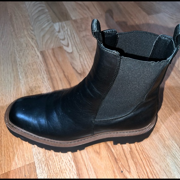 Sam Edelman Laguna Chelsea Boot - Picture 5 of 11